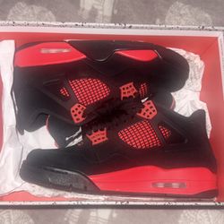 Jordan 4 Red Thunders