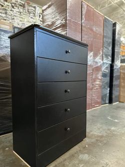 Dresser 5 drawers