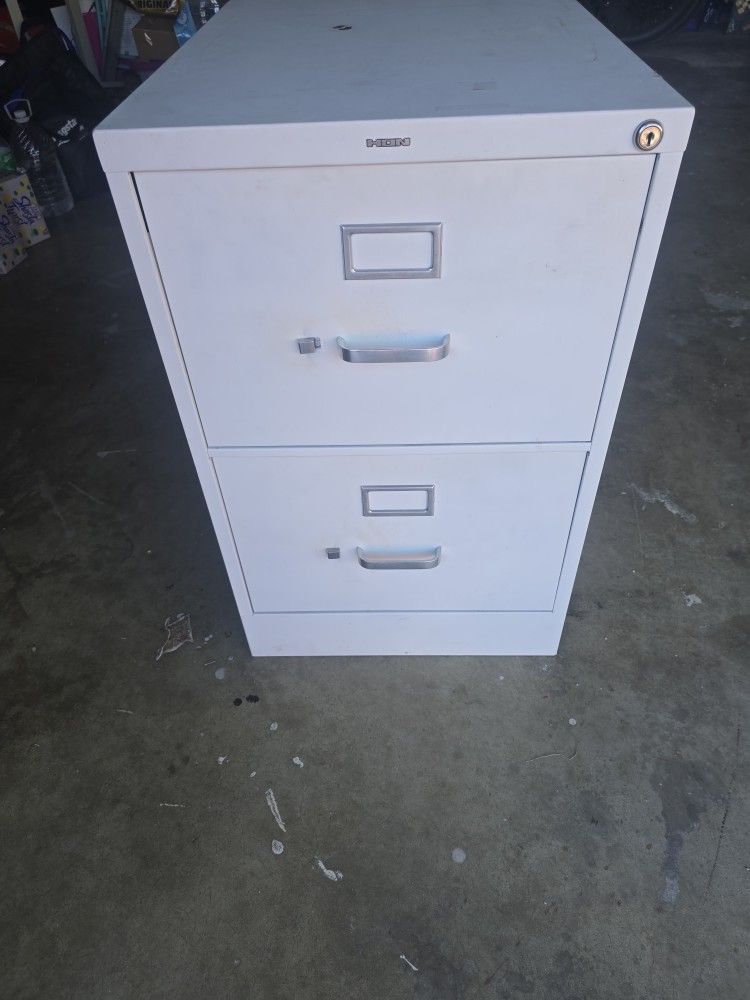 File Cabinet With Lock