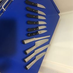 Set Of Steak Knives Butter Bread And Extra Knives