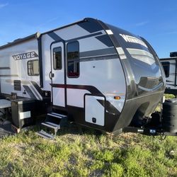 2024 Winnebago Voyage Voyage 2831RB