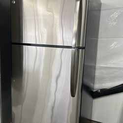 Stainless Steel Top And Bottom Refrigerator 