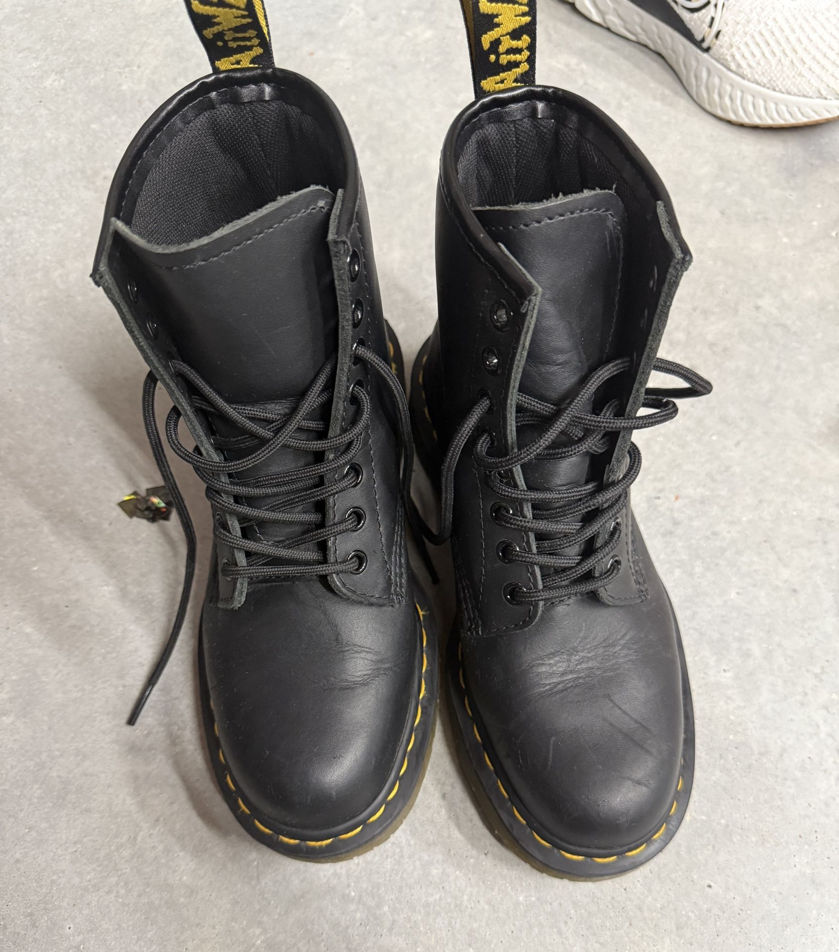 Dr Marten Boots 7M/ 8W
