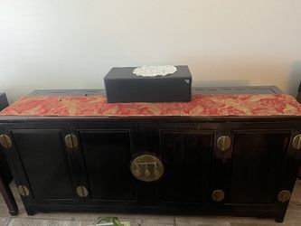 Oriental sideboard