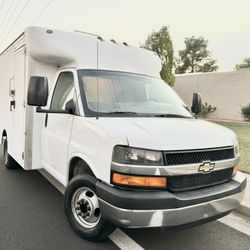 2008 Chevrolet Express Cutaway 