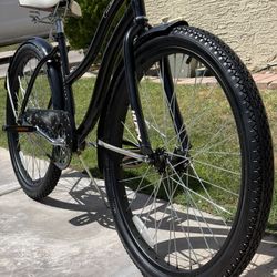 Huffy 26" Cranbrook Women's Cruiser Bike, Beautiful Glossy Black Ready To ride 