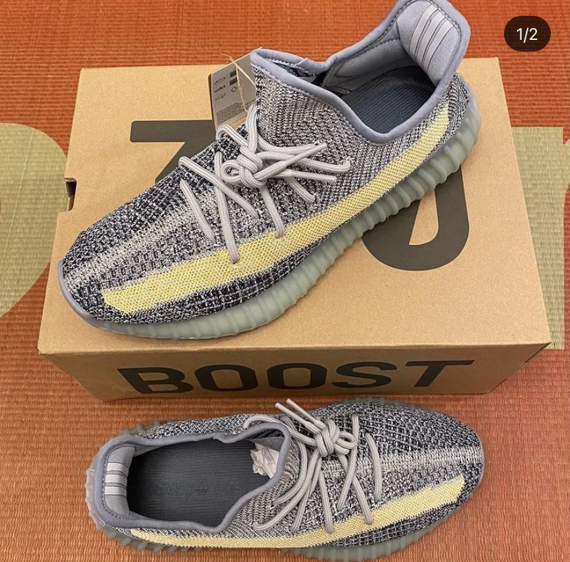 Yeezy 350 V2 Ash Blue