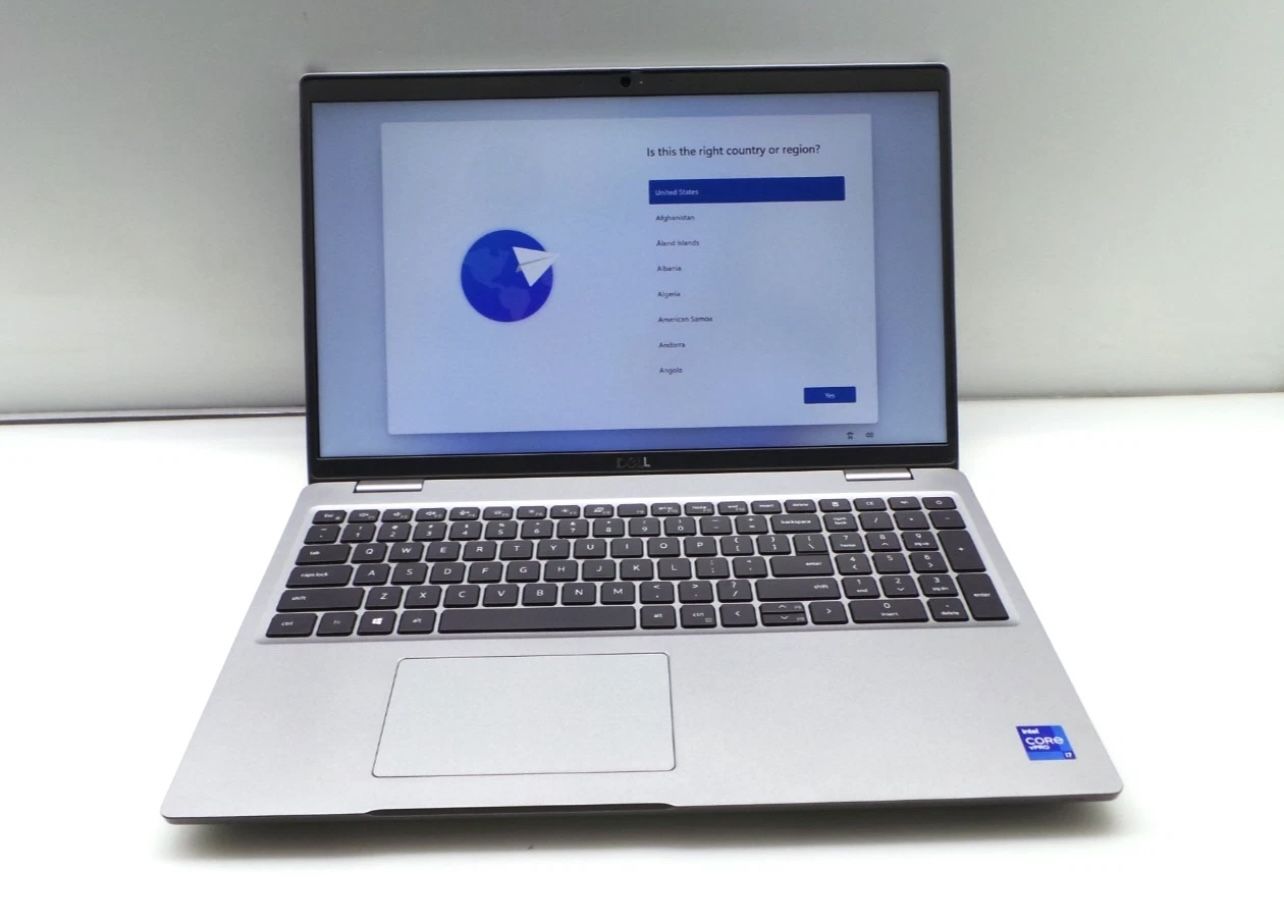 Dell Latitude 5520 β FAST Intel Core i7-1185G7 Laptop | 24GB RAM | 512GB SSD | Windows 11 Pro π₯