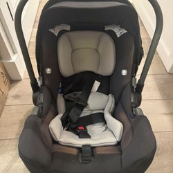 Nuna Infant Car Seat