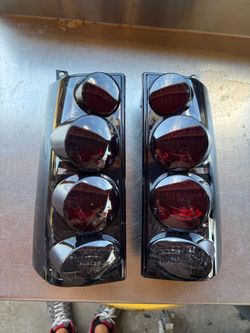Chevy & GMC Vans tail lights