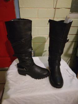 Size 8 Women's Boots