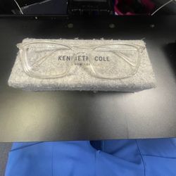 Ray-Ban Glasses With Cloth and Case 