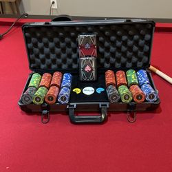 Professional chips and card set