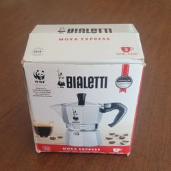 Bialetti Moka Express Stovetop Espresso Maker, 3 Cup 130 mL Perfect 
shape, Never been used. Please see the photos.
Outer box wear.
Made in Italy.
Wei