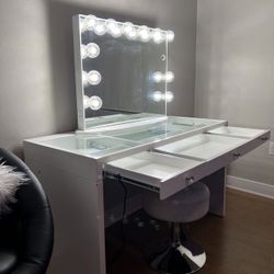 Impressions Vanity $600