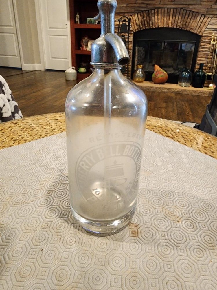 VINTAGE ANTIQUE CLEAR Liberty Bell Bottling Co PATERSON NJ Seltzer Bottle GERMAN