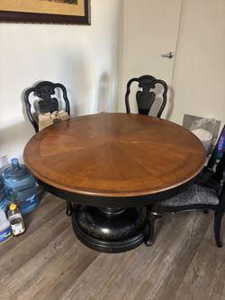 Wooden Circle Table