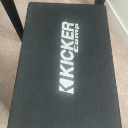 Kicker Comp R12 