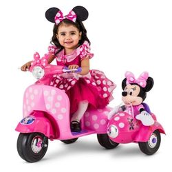 Minnie Mouse Scooter Ride
