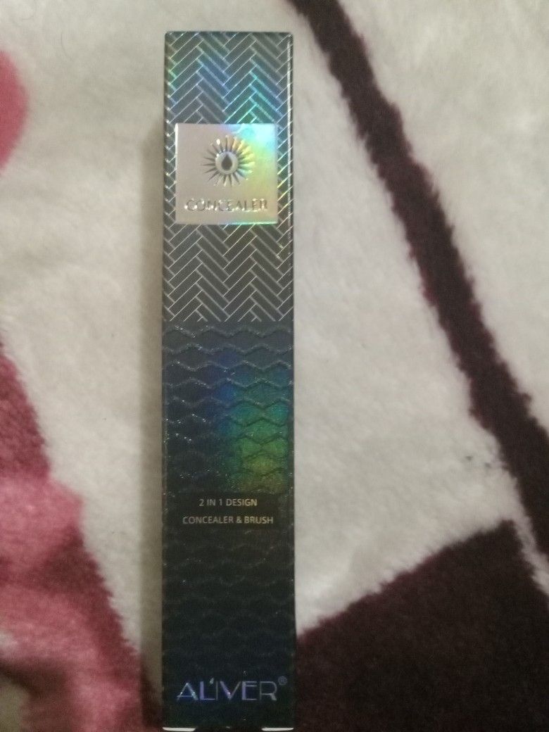 TicTok SHOP COLOR CHANGING CONCEALER