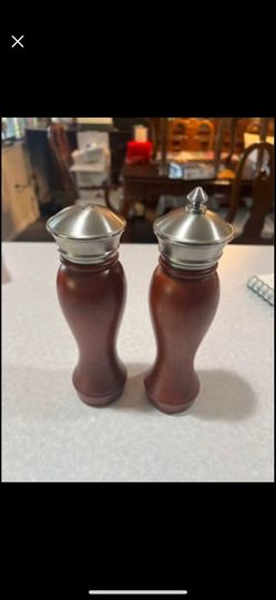Princess House Salt And Pepper Grinder