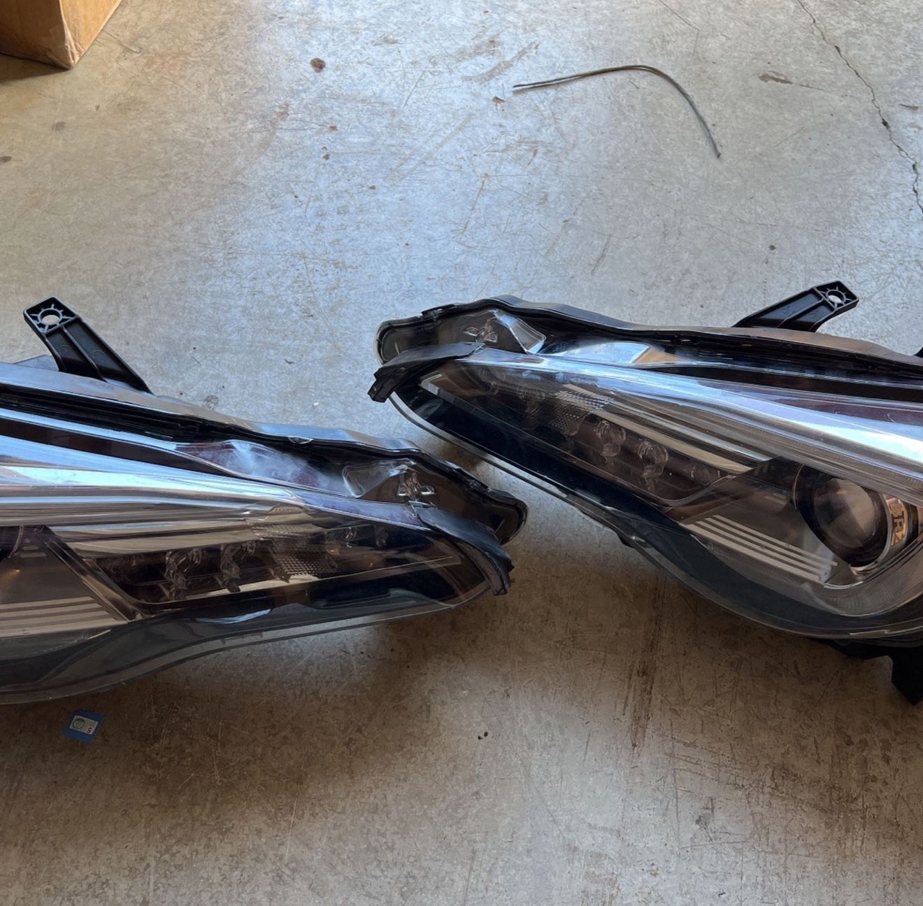 Subaru BRZ 2017 + OEM Headlights