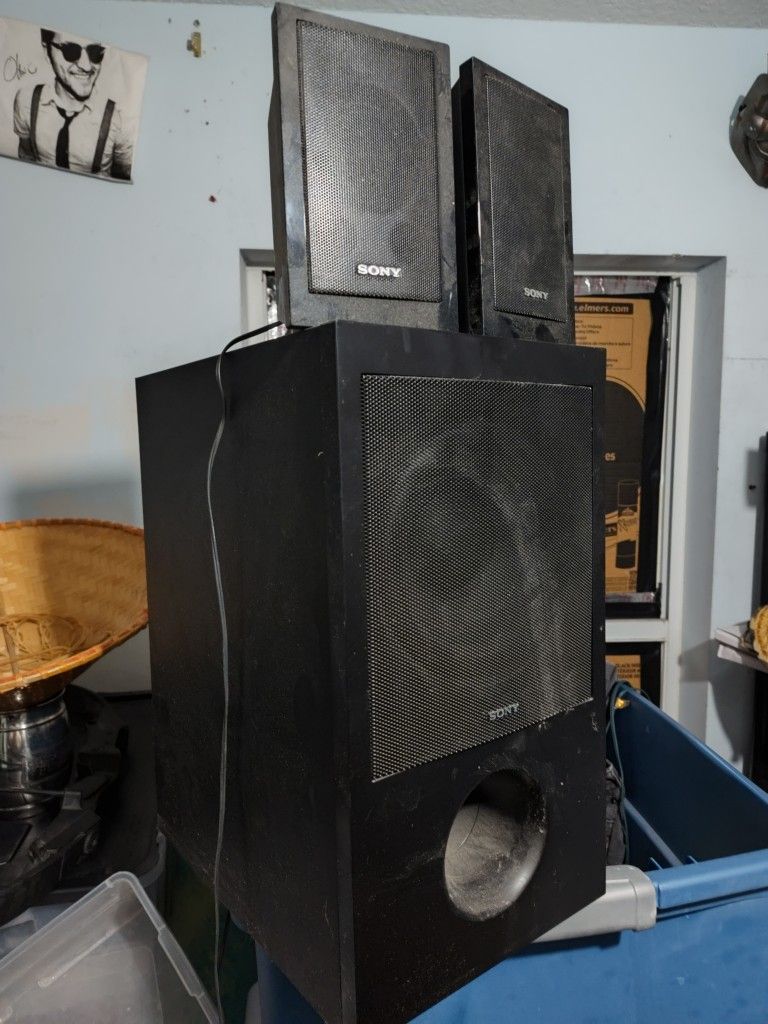 Sony Bass Speaker With Left And Right Front Speakers