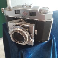 1950s Agfa Karat IV 35mm film camera with flash unit - Made in Germany