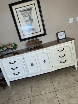 Dresser