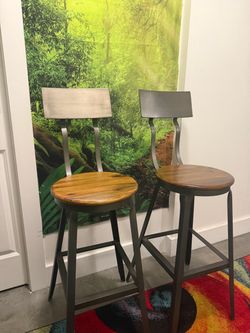 Vintage farmhouse iron &wo bar stool