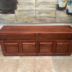 Bench w/self Inflatable And Deflatable Queen Mattress