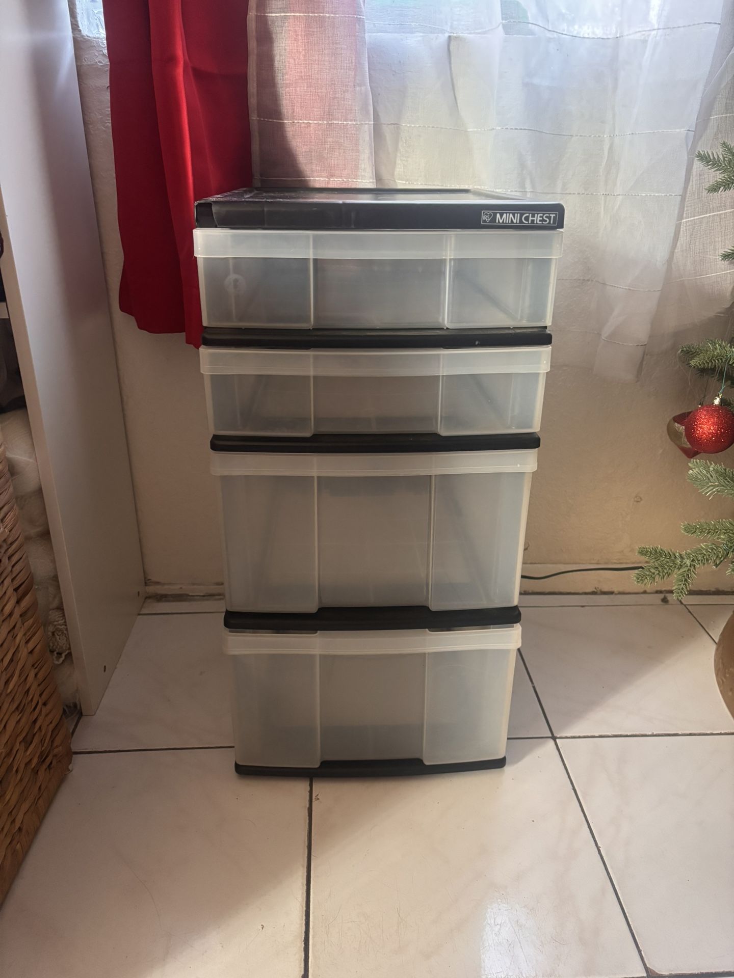 Mini Chest Organizer 