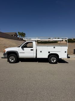 2002 GMC 2500HD Utility Bed Truck