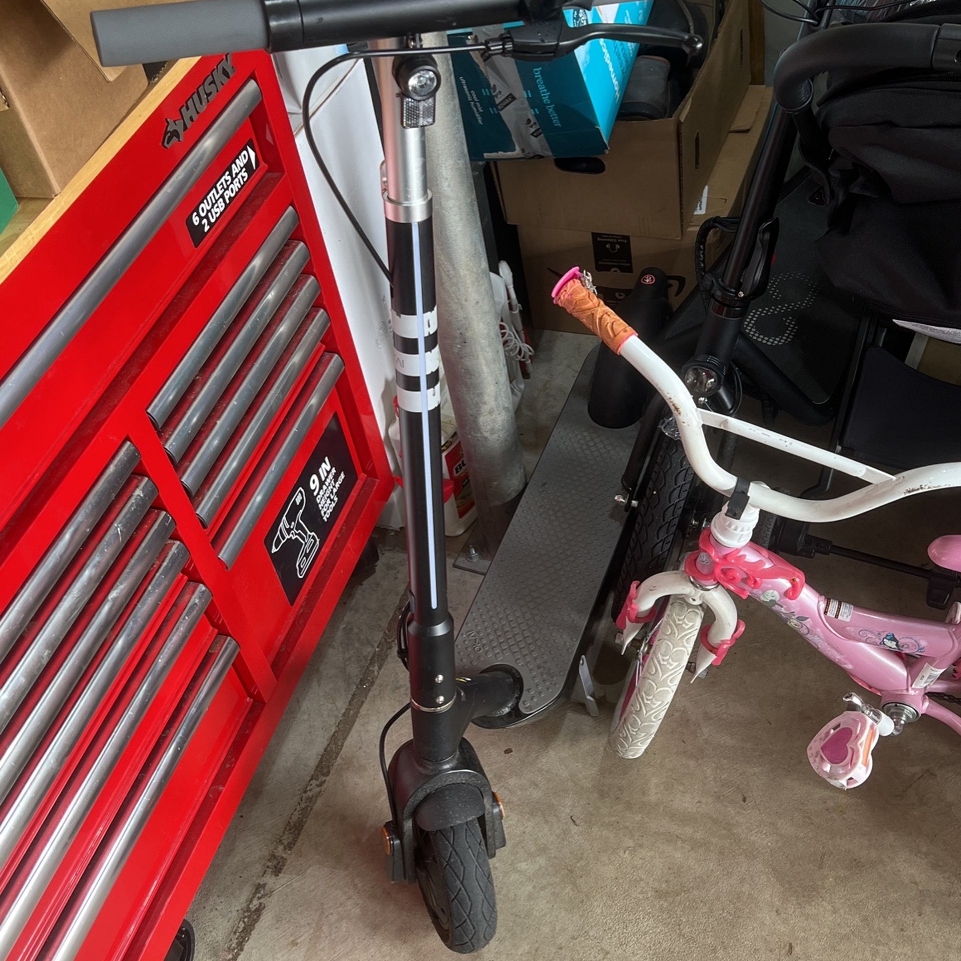 Okai Neon Pro Foldable Scooter