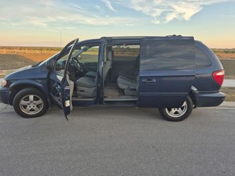 2005 Dodge Caravan