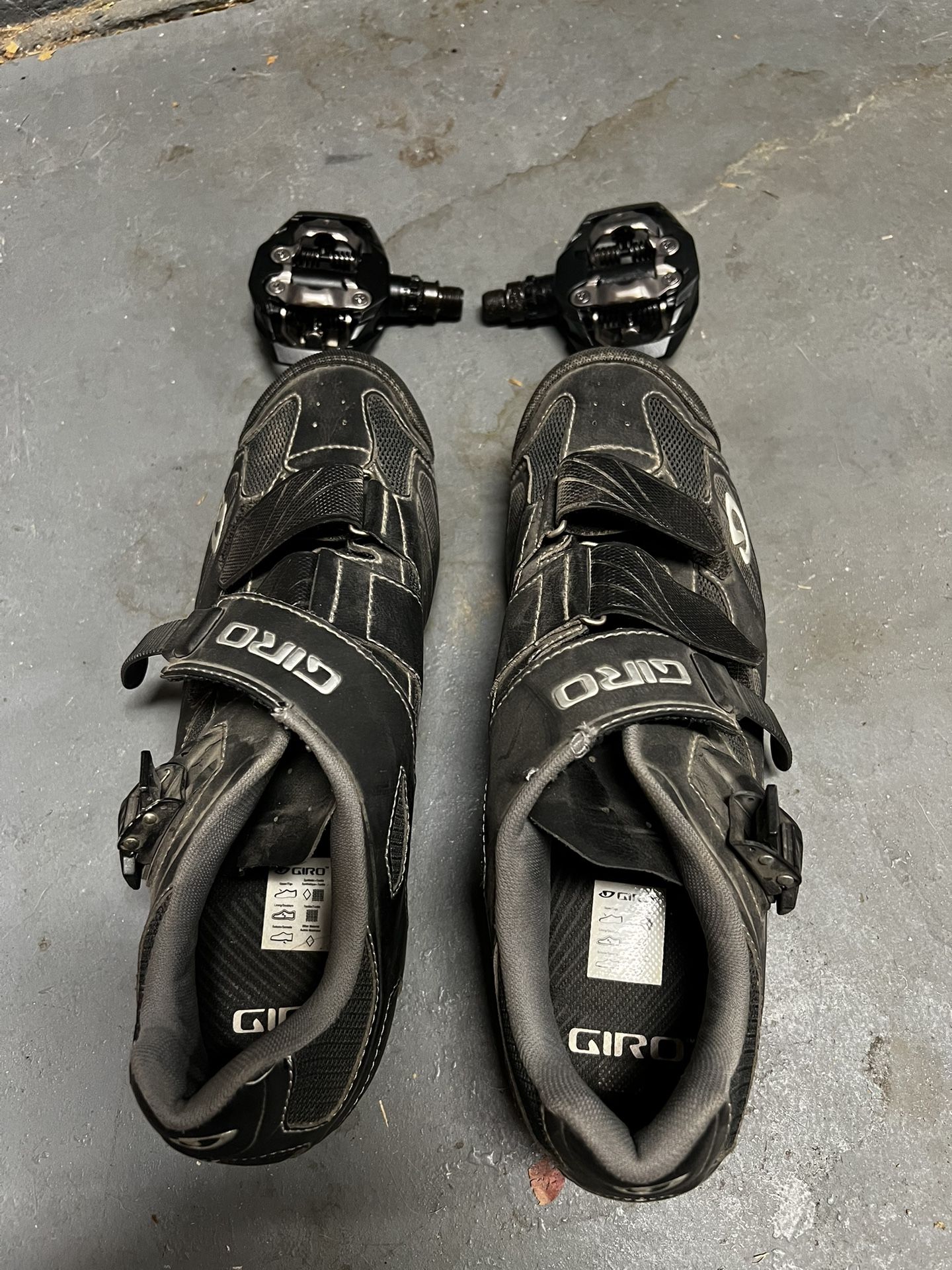 Mountain Bike Giro Shoes & Pedals