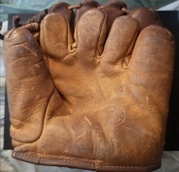 3 Vintage Antique 1910s-1940s Baseball Gloves OBO