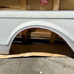 ‘68-‘71 Lincoln Continental Mark III Fender LH  C9LB-16A193-A OEM Used