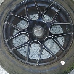 255/55/18  Bridgestone blizzaks with rims .