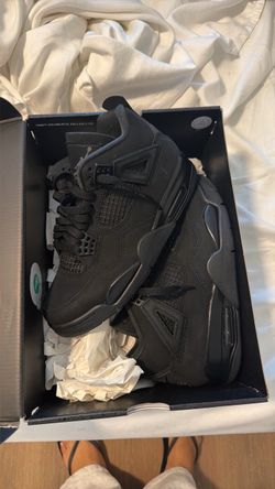 Size 7 black cats