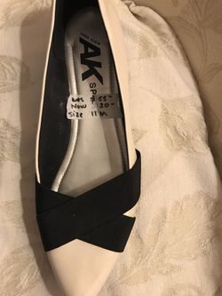 Anne Klein Sport women’s size 11