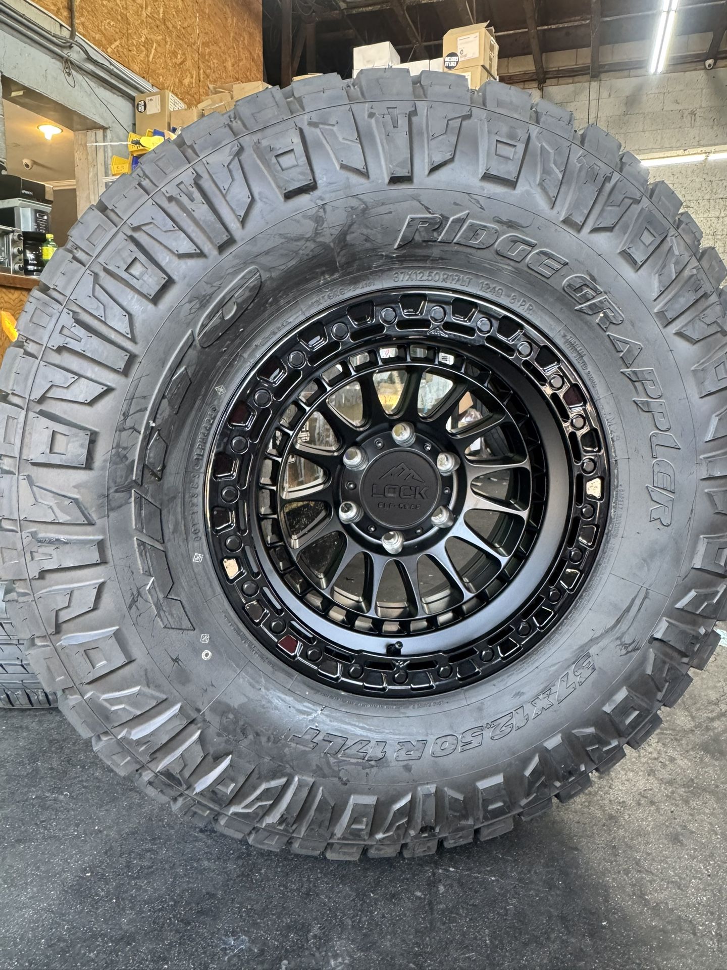 37” Nitto Ridgegrappler And Lock Off Road Mojave 