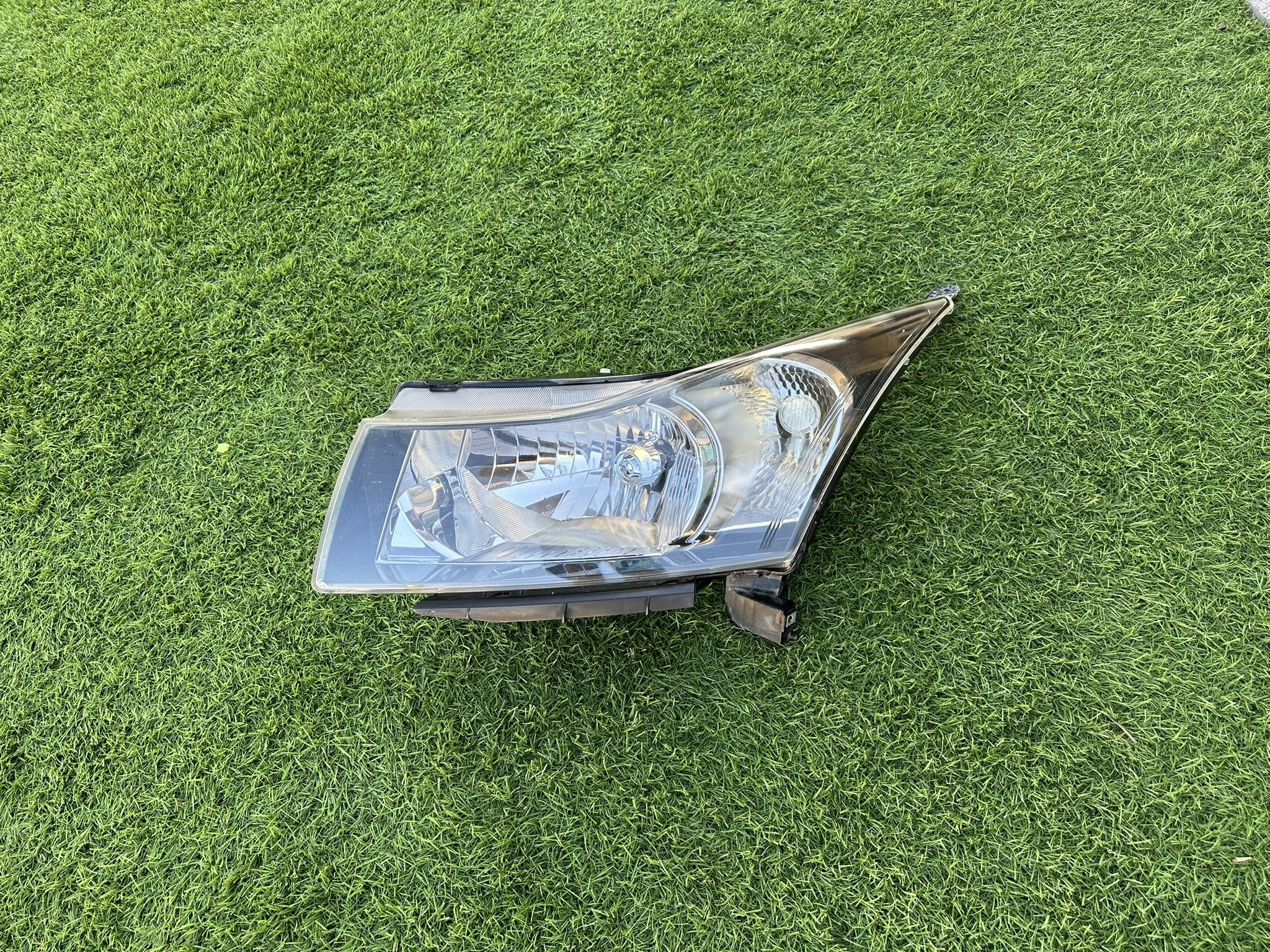 Chevy Cruze Headlight 2011-2015, Chevy Cruze Headlamp, OEM ORIGINAL Chevy Part, Oem front light, driver side
