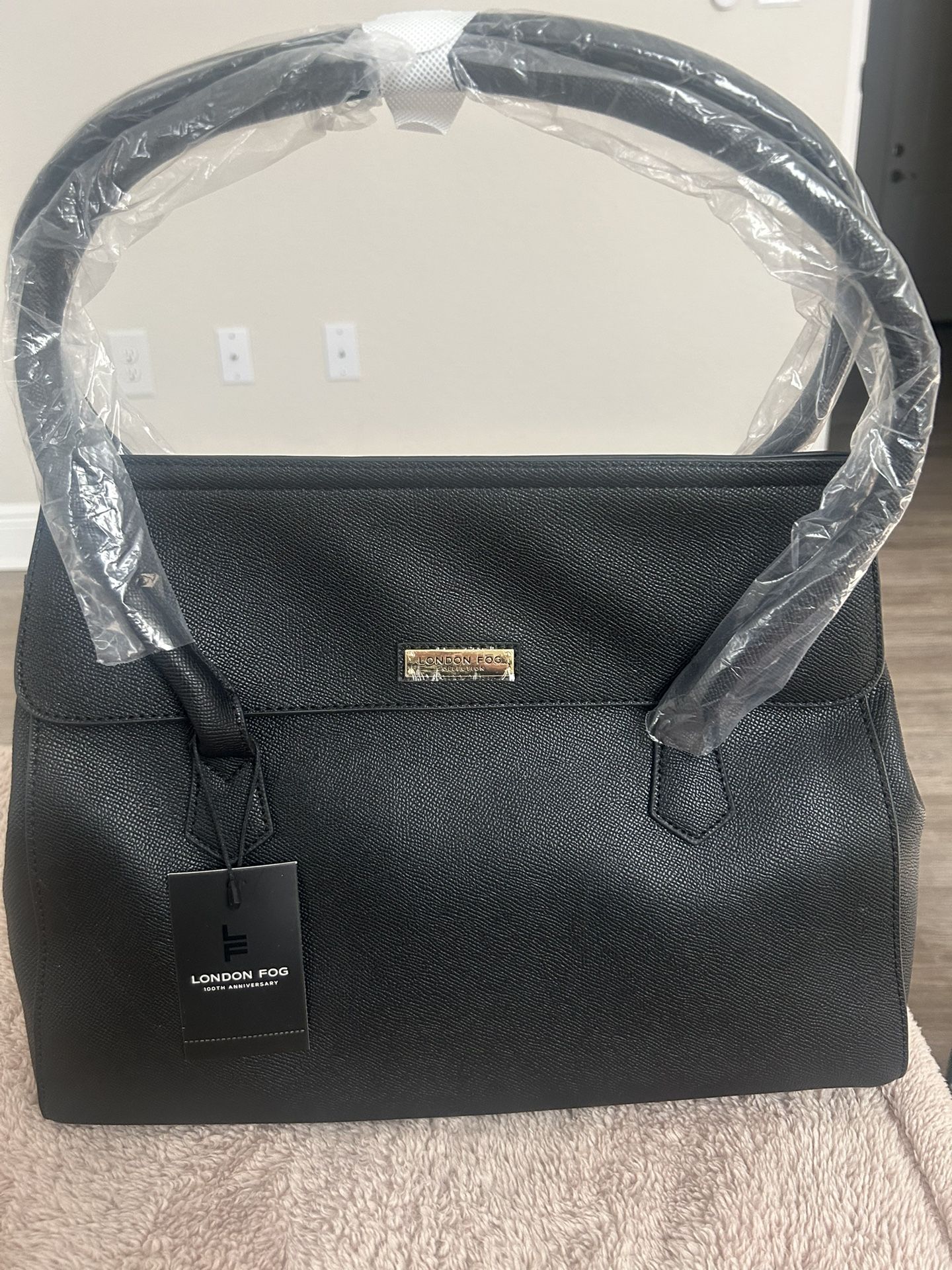 LONDON FOG HANDBAG