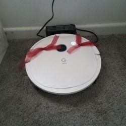 Yeedi Robot Vaccum - White With Red Ribbon Bows