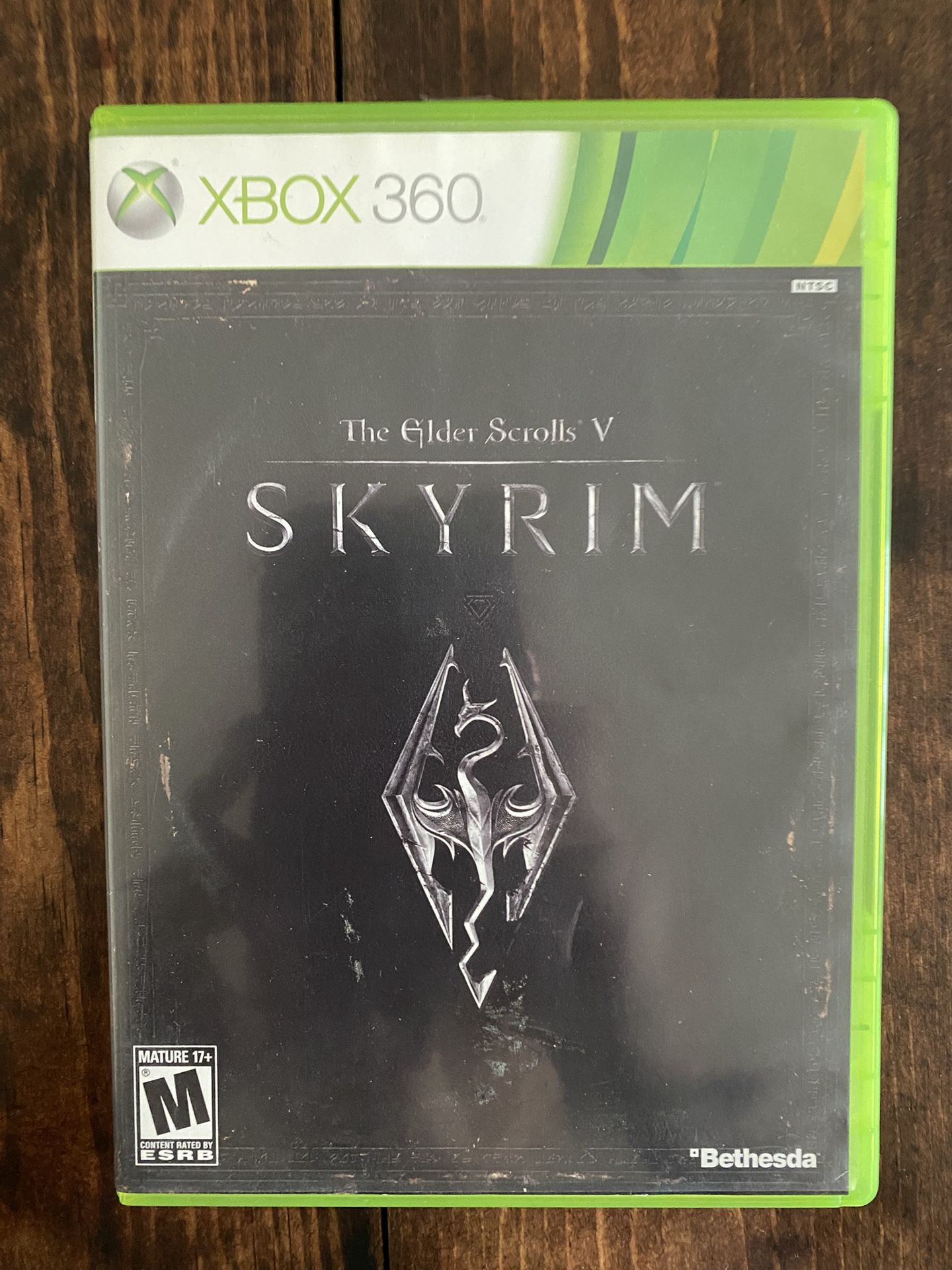 Skyrim The Elder Scrolls XBOX 360 Game