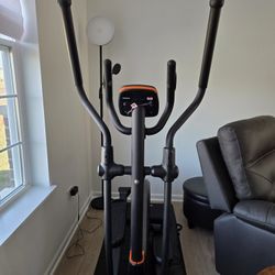  NICEDAY Elliptical Exercise Machine 15.5IN & 20IN Stride, 500LBS Loading Capacity. PICK UP ONLY 

