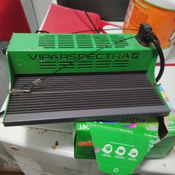 600 Watt Light