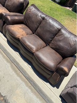 Free couches