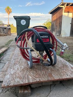 SprayTech Piston Pump Paint Sprayer